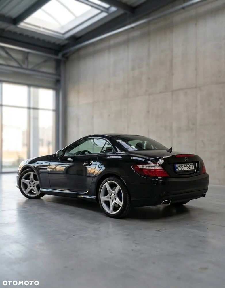 Mercedes-Benz SLK 350 (BlueEFFICIENCY) 7G-TRONIC - 10