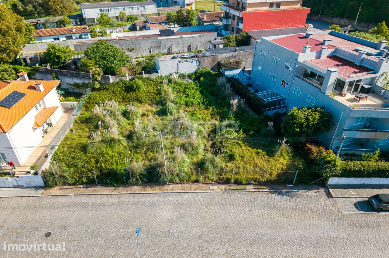 Terreno urbano para moradia - 417 m² - Arcozelo - Vila Nova de Gaia - Grande imagem: 2/14