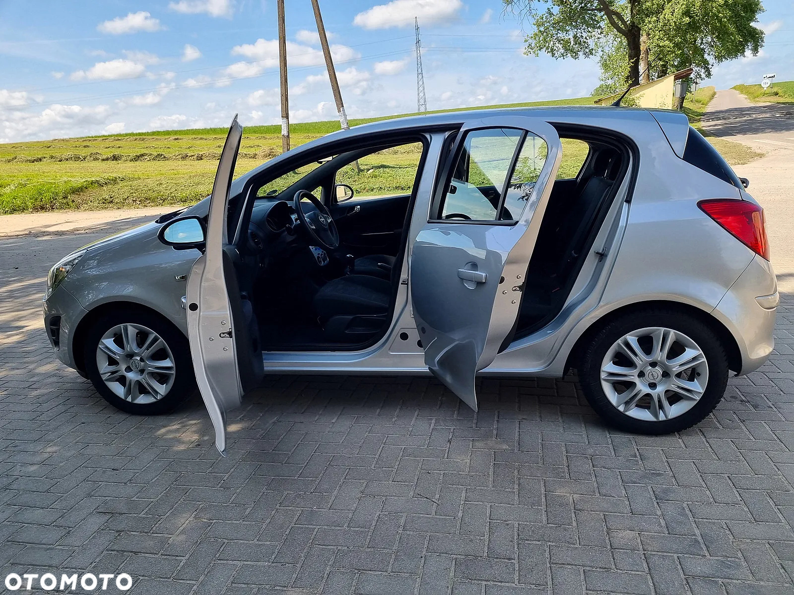 Opel Corsa 1.2 16V Enjoy - 10