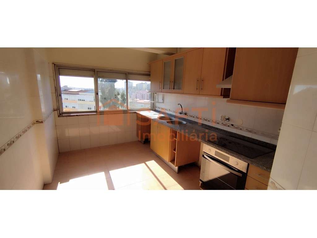 Apartamento T2 em Queluz - Grande imagem: 2/10