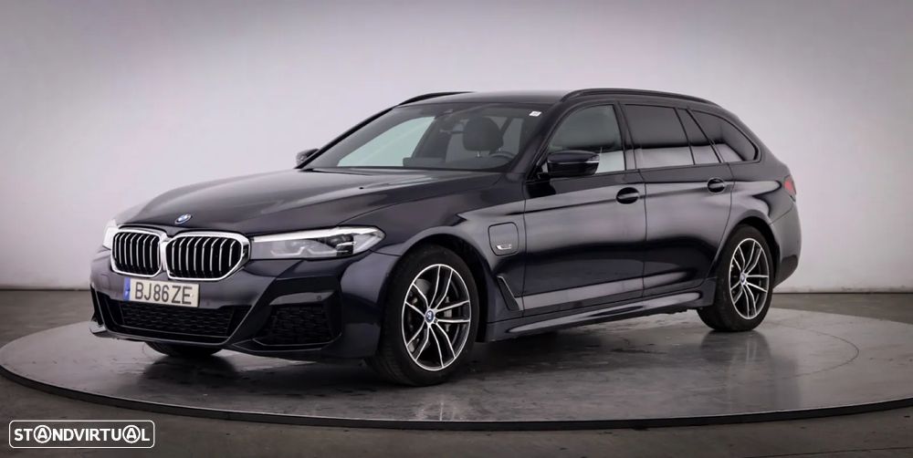 BMW 530 e Pack Desportivo M - 3