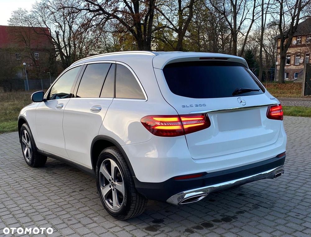 Mercedes-Benz GLC - 4