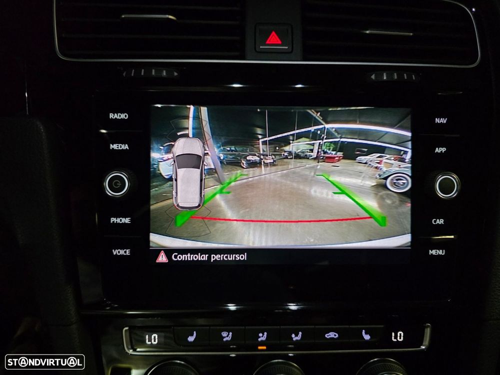 VW Golf 2.0 TSI GTI DSG Performance - 24