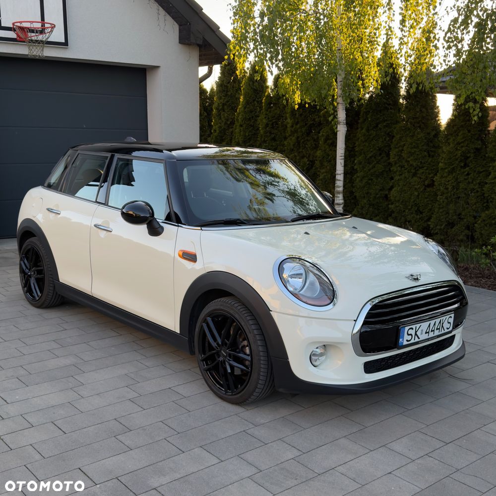 MINI Cooper Standard - 1
