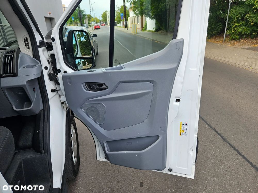 Ford transit - 25