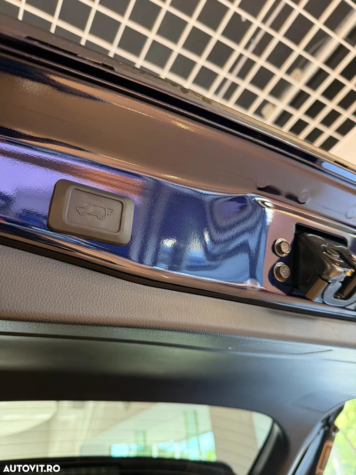 Toyota RAV4 2.5 Hybrid VVT-iE 4x4 Luxury Premium - 28