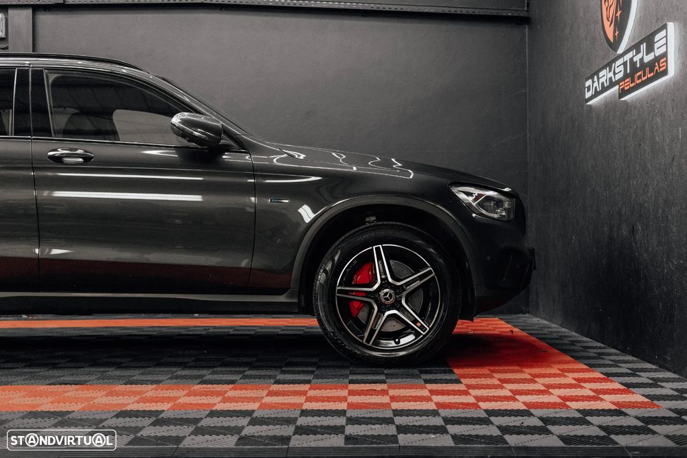 Mercedes-Benz GLC 300 e 4Matic 9G-TRONIC AMG Line - 9