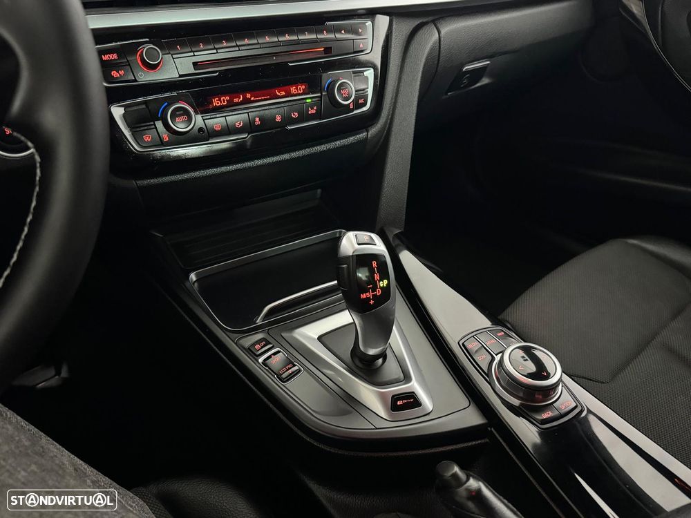 BMW 330 e iPerformance Pack M - 15