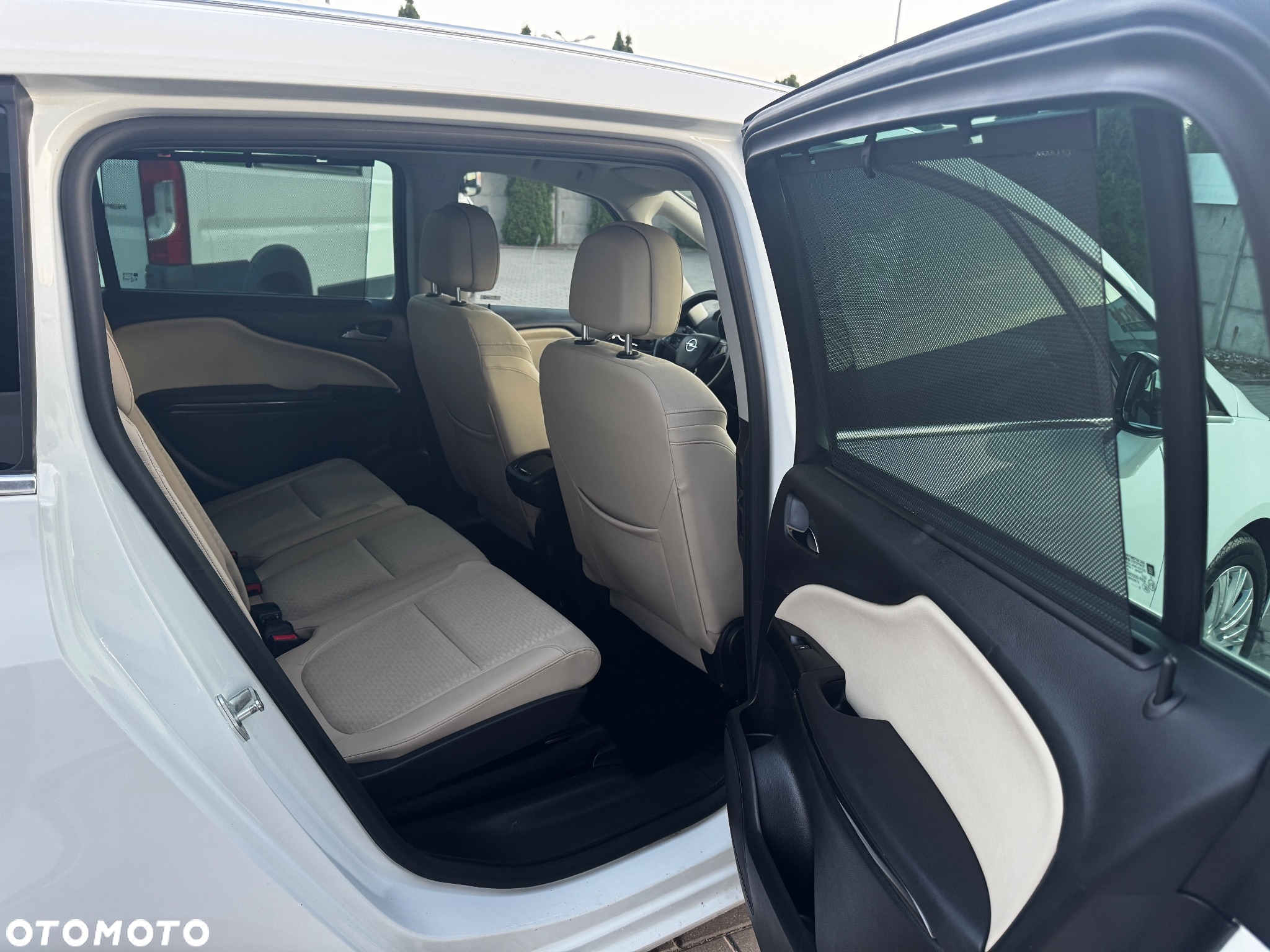 Opel Zafira - 11