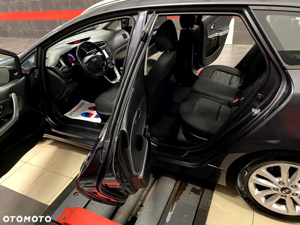 Kia Ceed 1.6 GDI ISG Platinum Edition - 18