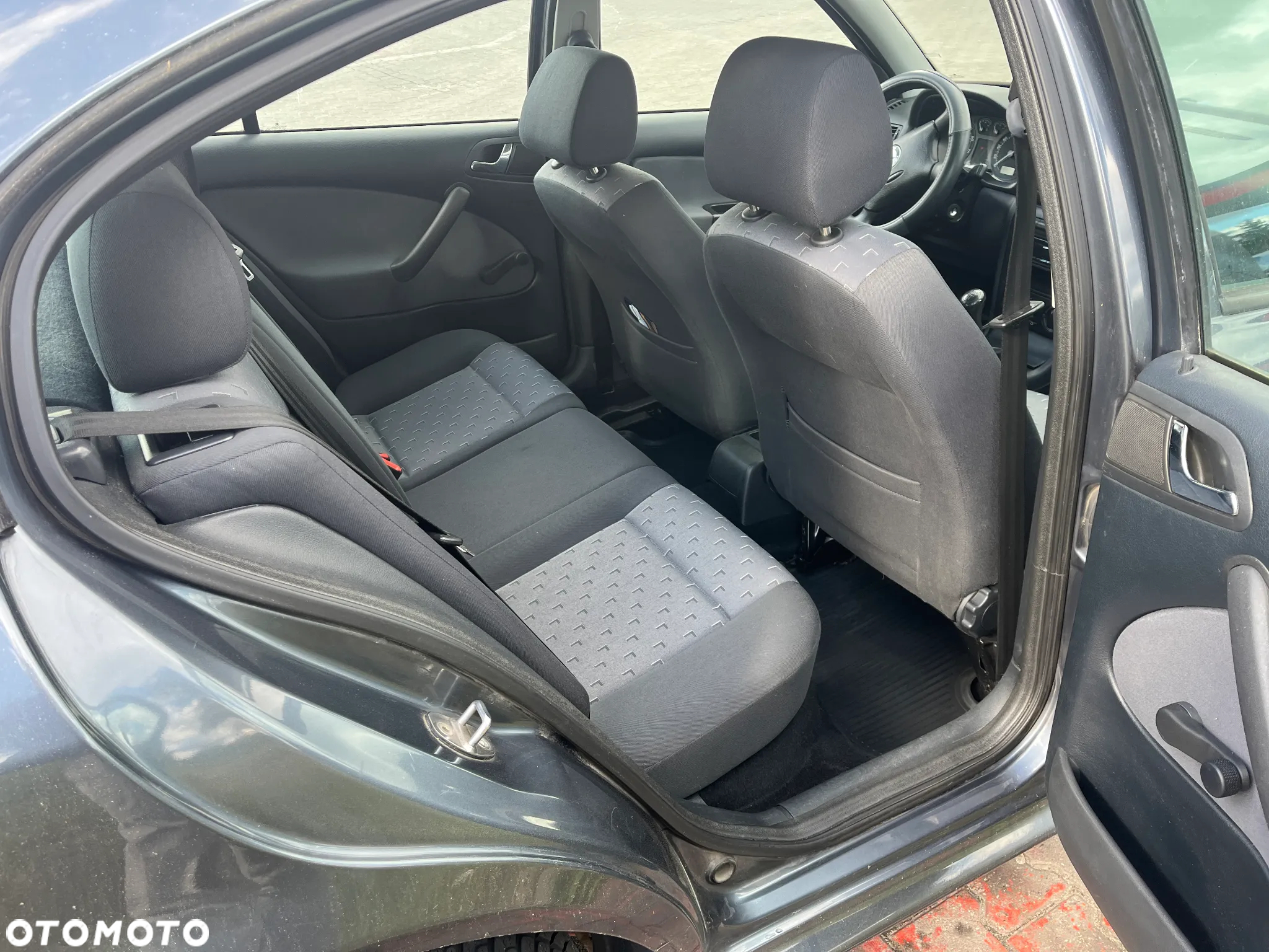 Skoda Octavia 1.6 Tour - 7