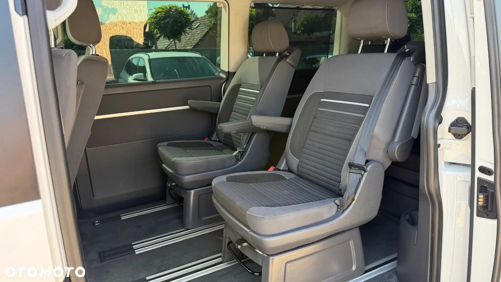 Volkswagen Multivan - 16