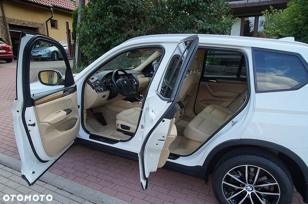 BMW X3 xDrive28i Sport-Aut Advantage - 22