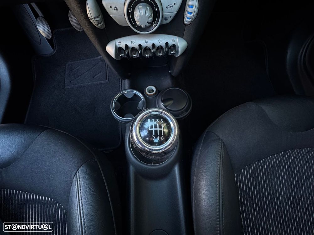 MINI 3 Portas Cooper D - 15
