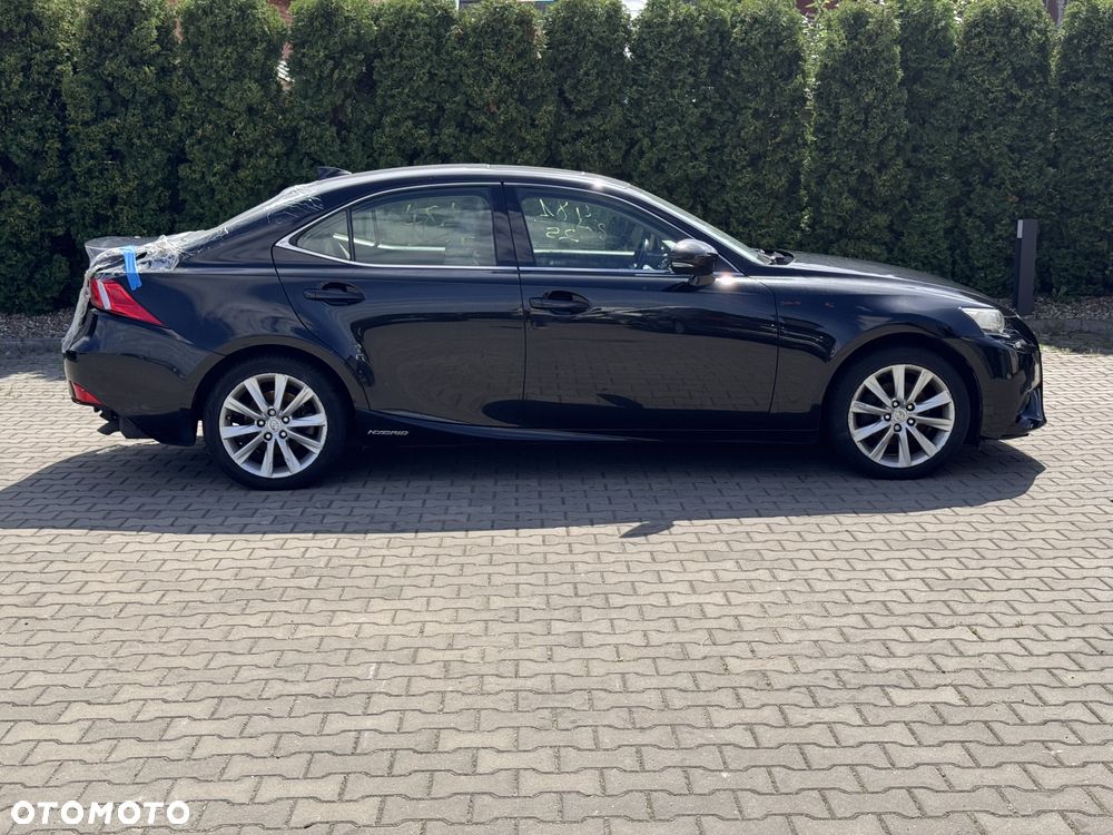 Lexus IS - 3