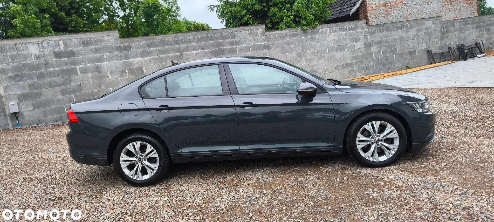 Volkswagen Passat - 8