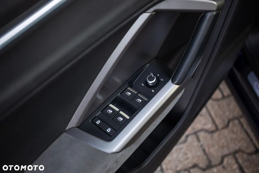 Audi Q3 35 TFSI S tronic - 23