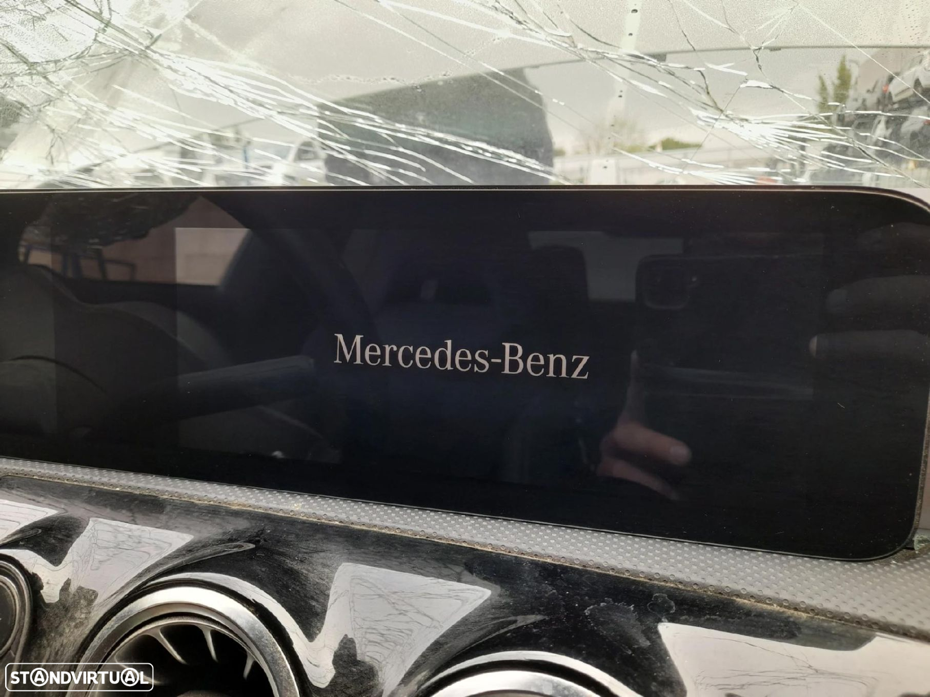 Quadrante / painel de instrumentos MERCEDES-BENZ CLA Coupé (C118) - 2