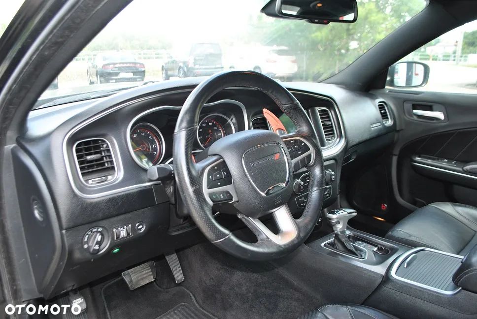 Dodge Charger 3.6 GT - 10