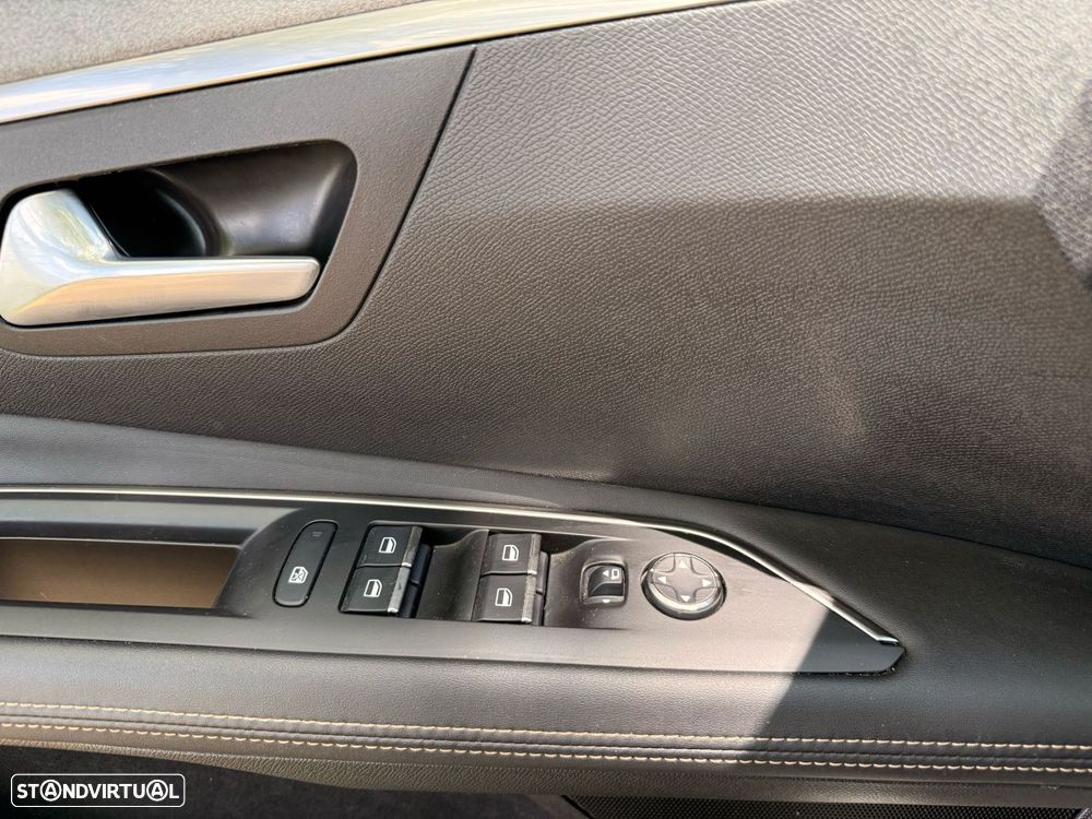 Peugeot 3008 1.6 Hybrid GT e-EAT8 - 10