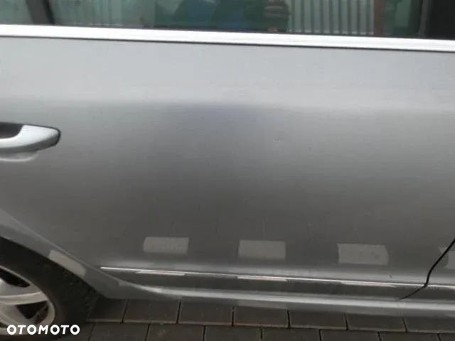 Skoda Superb 2.0 TDI Ambition DSG - 8