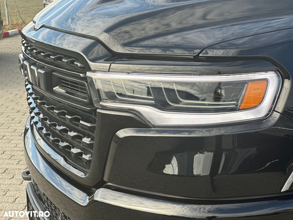 Dodge RAM - 4