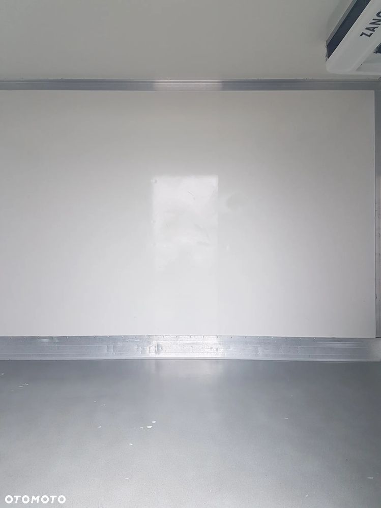 Renault MASTER CHŁODNIA AGREGAT 6EP IZOTERMA 3,33x2,11x2,00 KLIMA DMC 3500 KG MANUAL KRAJOWY - 38