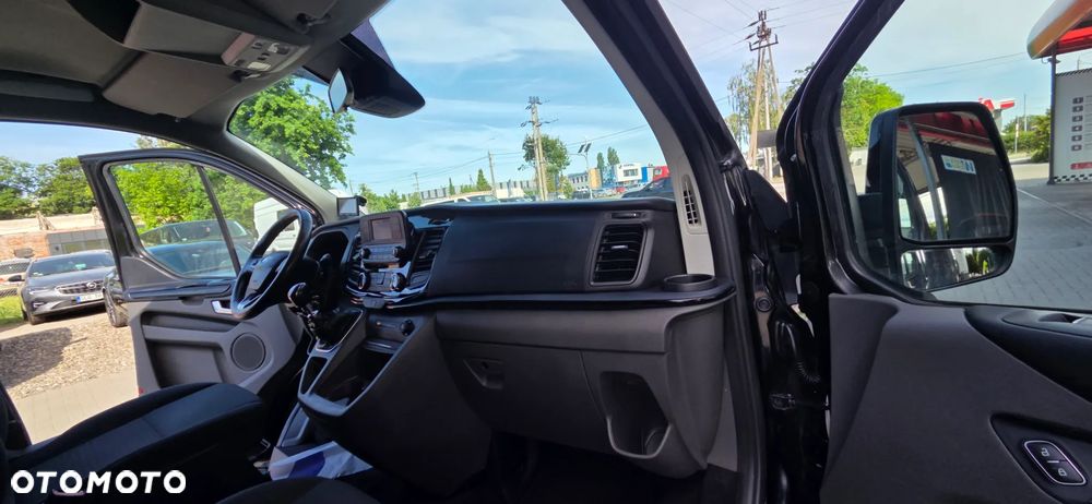 Ford Tourneo Custom 2.0 EcoBlue L1 Titanium - 39