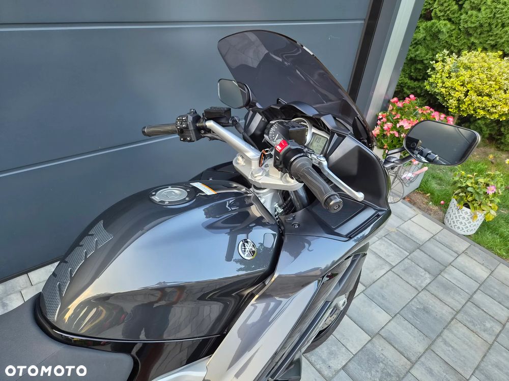 Yamaha FJR - 14