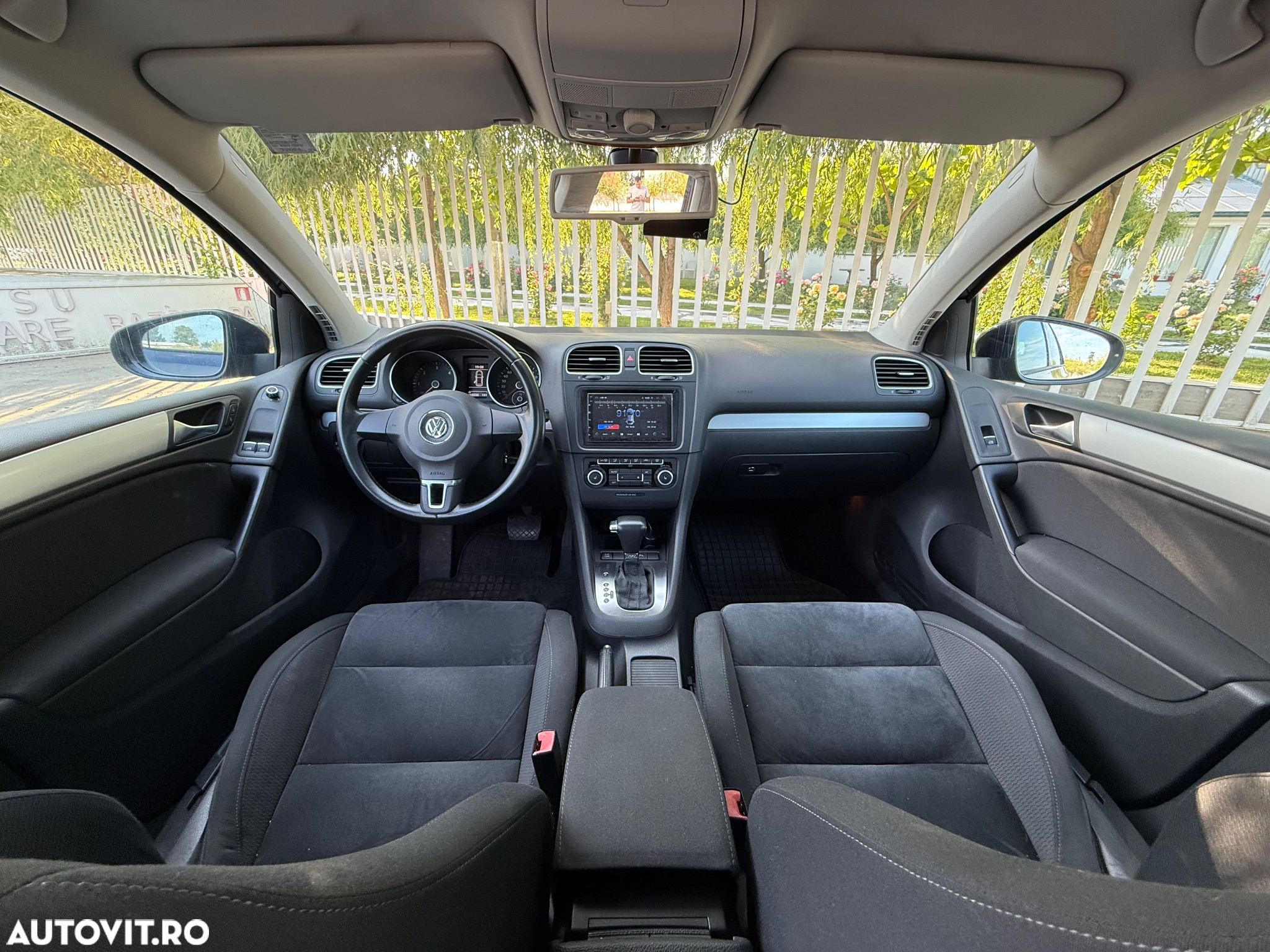 Volkswagen Golf 1.6 BlueTDI DSG Comfortline - 10