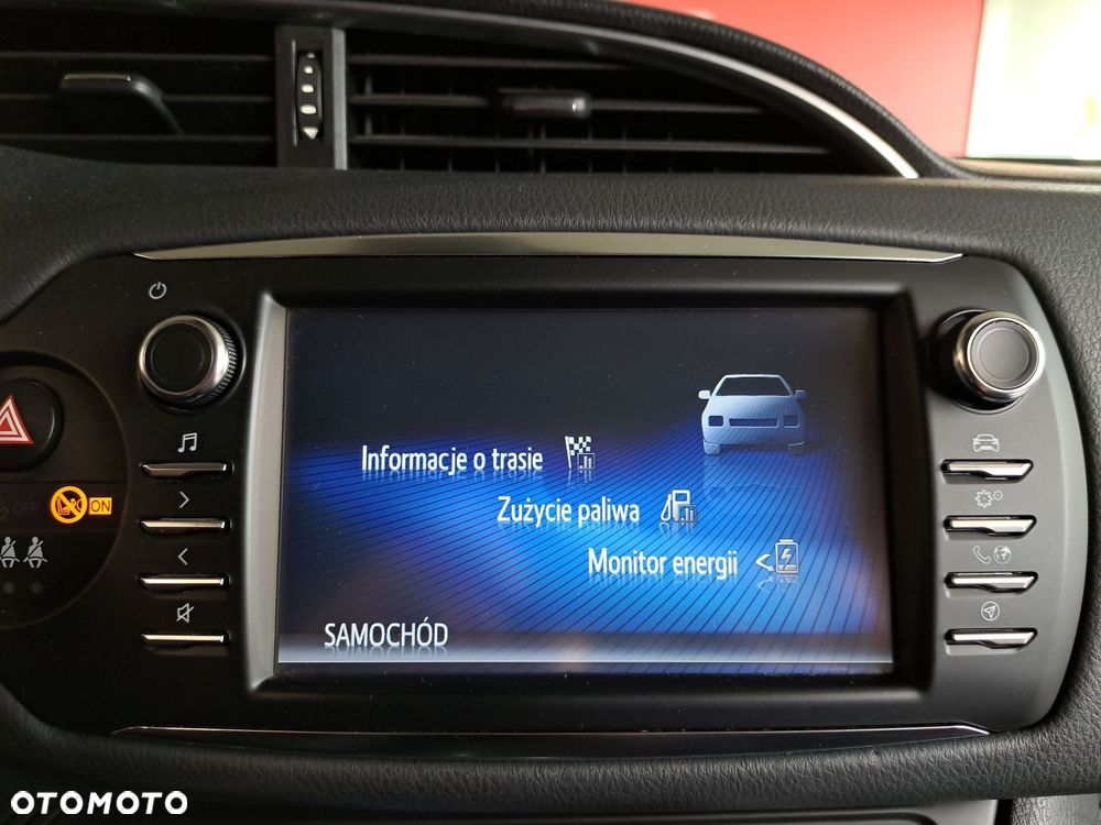 Toyota Yaris - 25