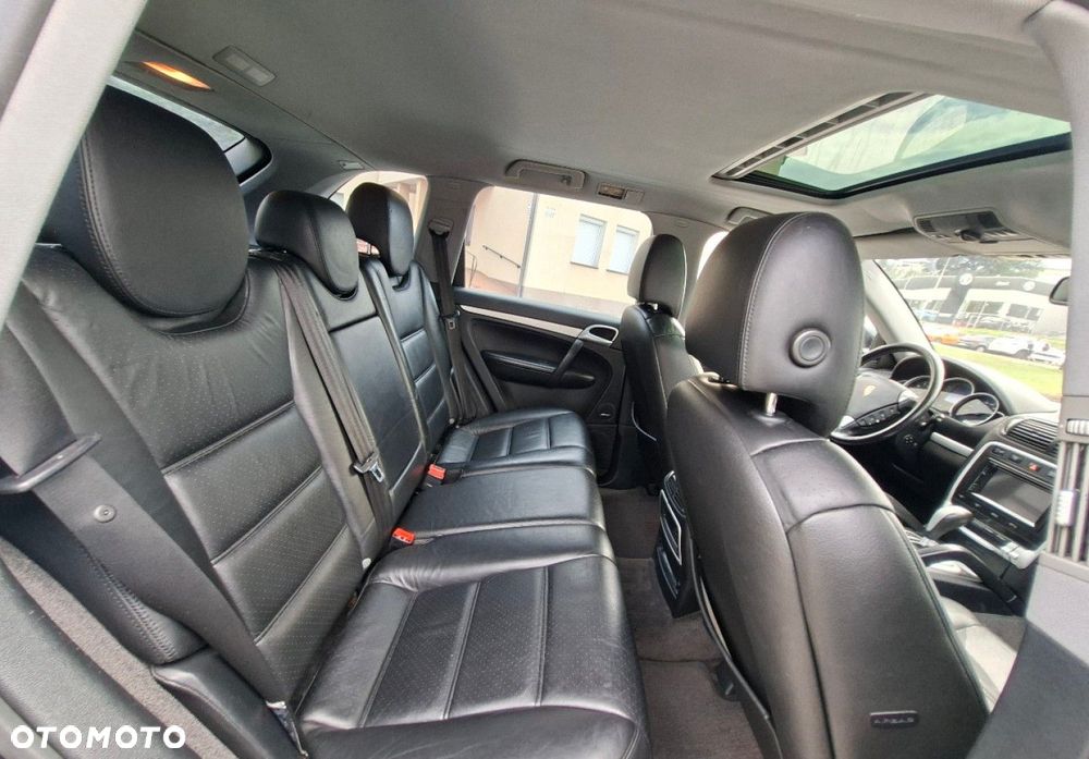 Porsche Cayenne - 19
