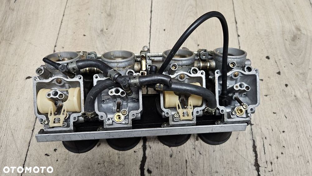 Gaźnik gaźniki Kawasaki ZZR1100 - 8