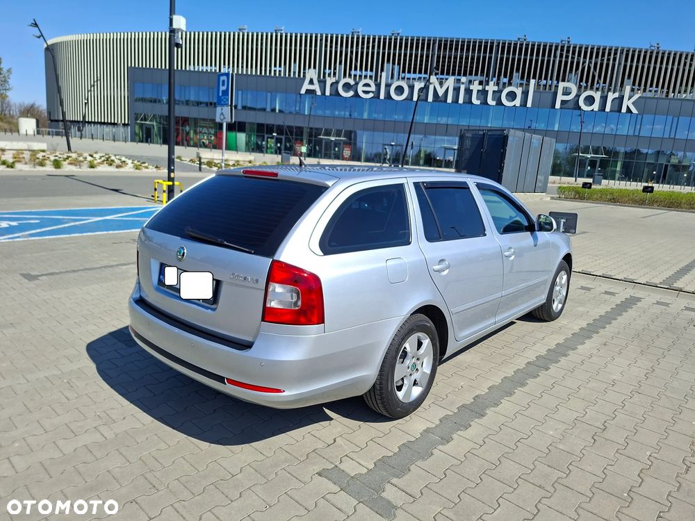 Skoda Octavia 2.0 TDI DPF Elegance - 17