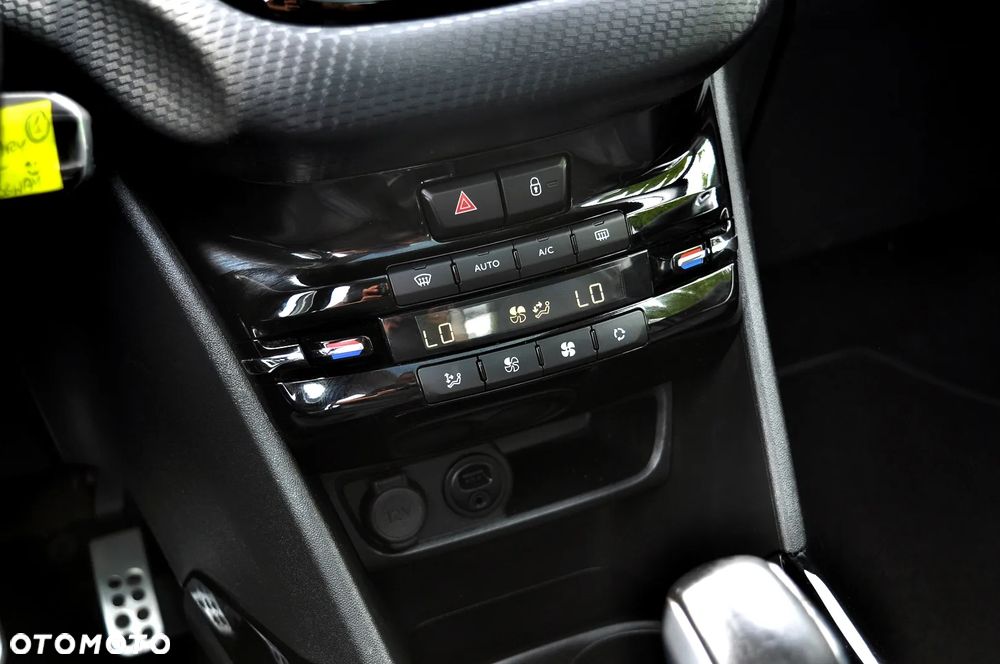 Peugeot 2008 1.2 Pure Tech Crossway S&S - 33