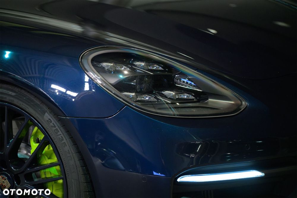 Porsche Panamera - 22