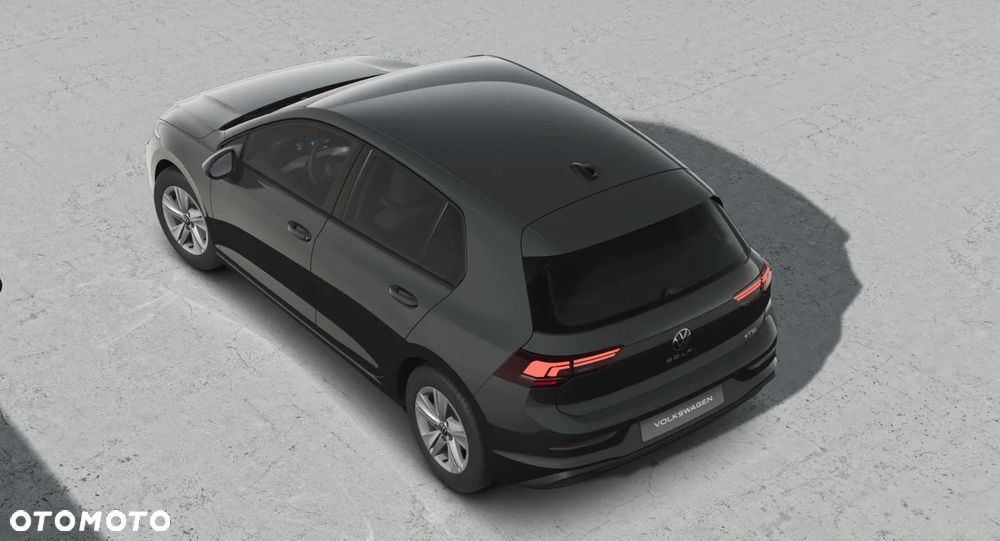 Volkswagen Golf - 8