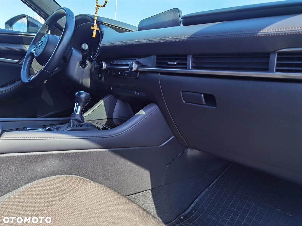 Mazda 3 2.0 mHEV Kai - 14