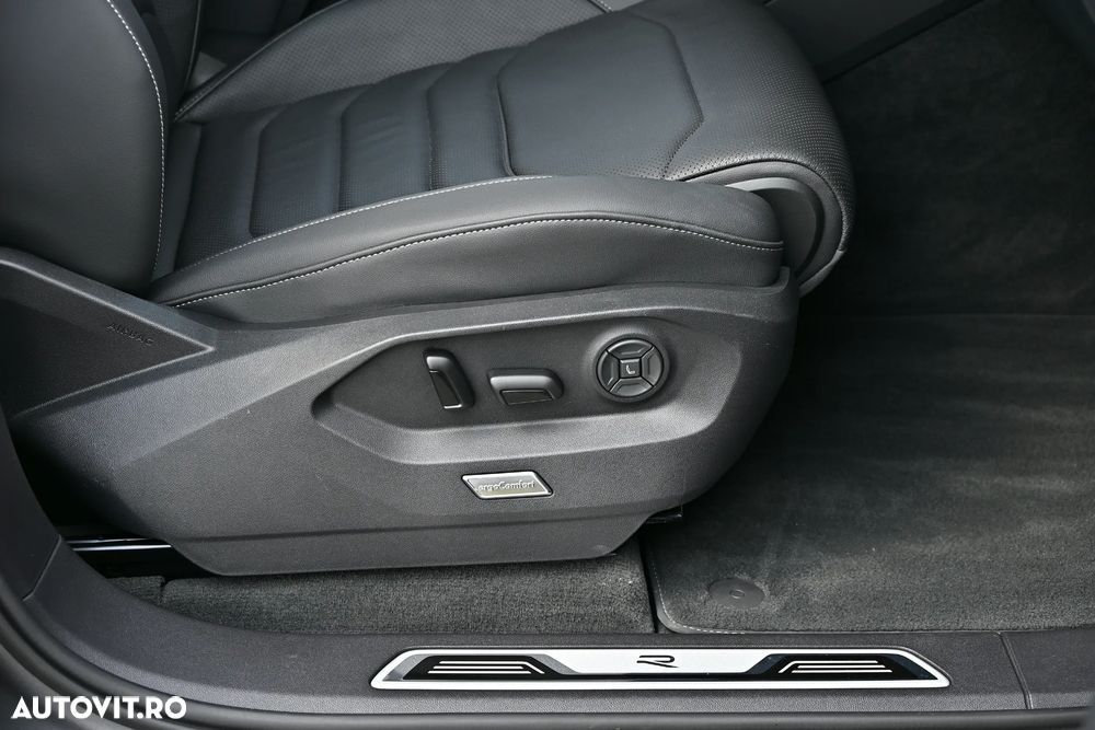 Volkswagen Touareg - 27