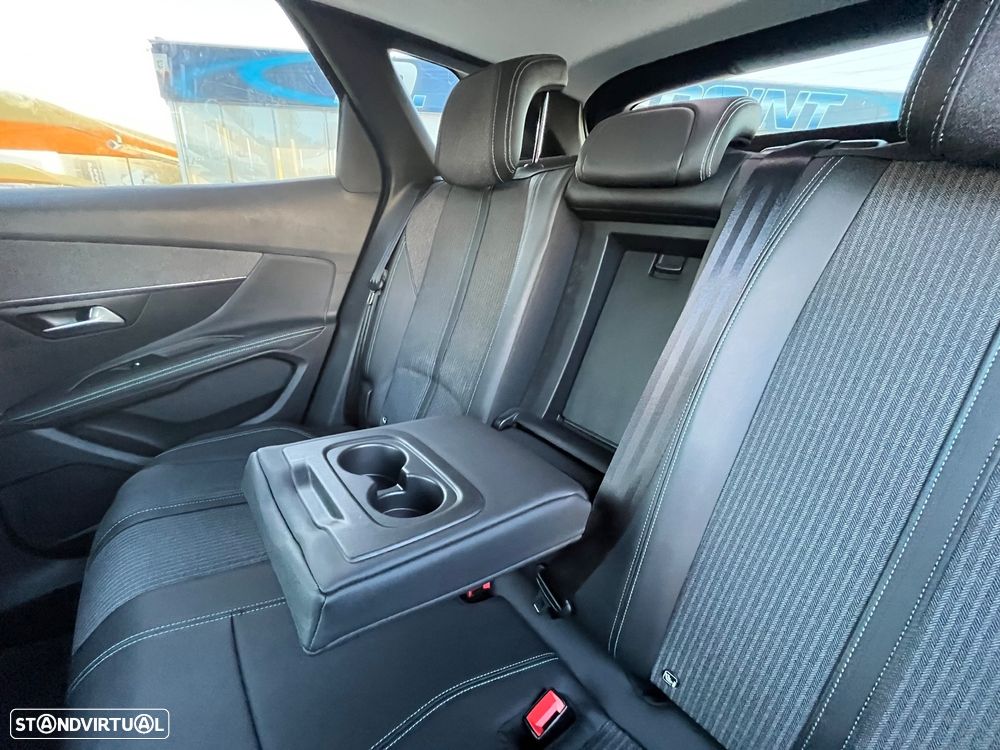 Peugeot 3008 1.6 Hybrid Allure Pack e-EAT8 - 49