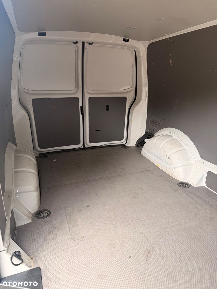 Volkswagen Transporter - 17
