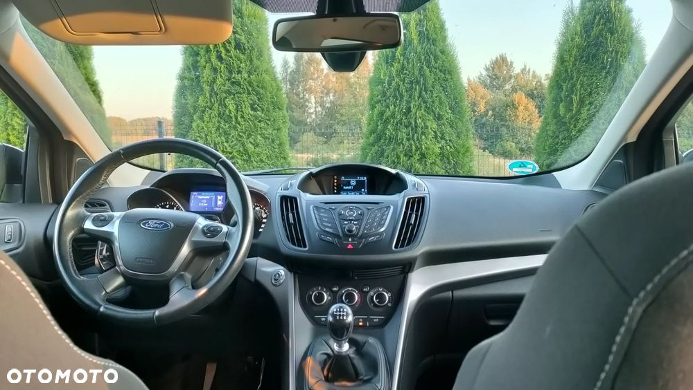 Ford Kuga 1.6 EcoBoost 2x4 Individual - 7