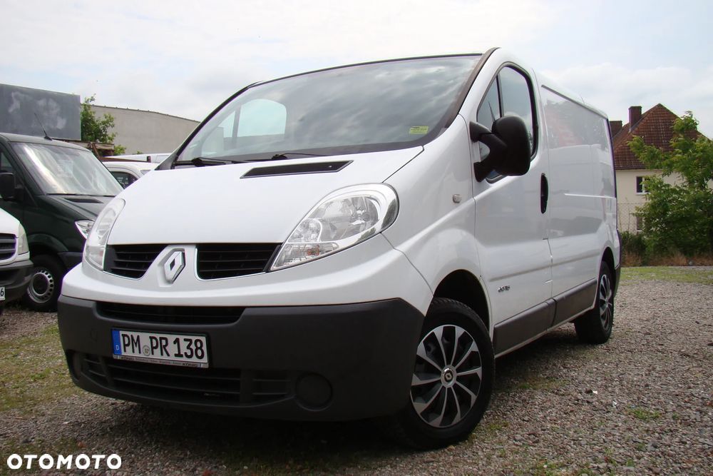 Renault Trafic - 1