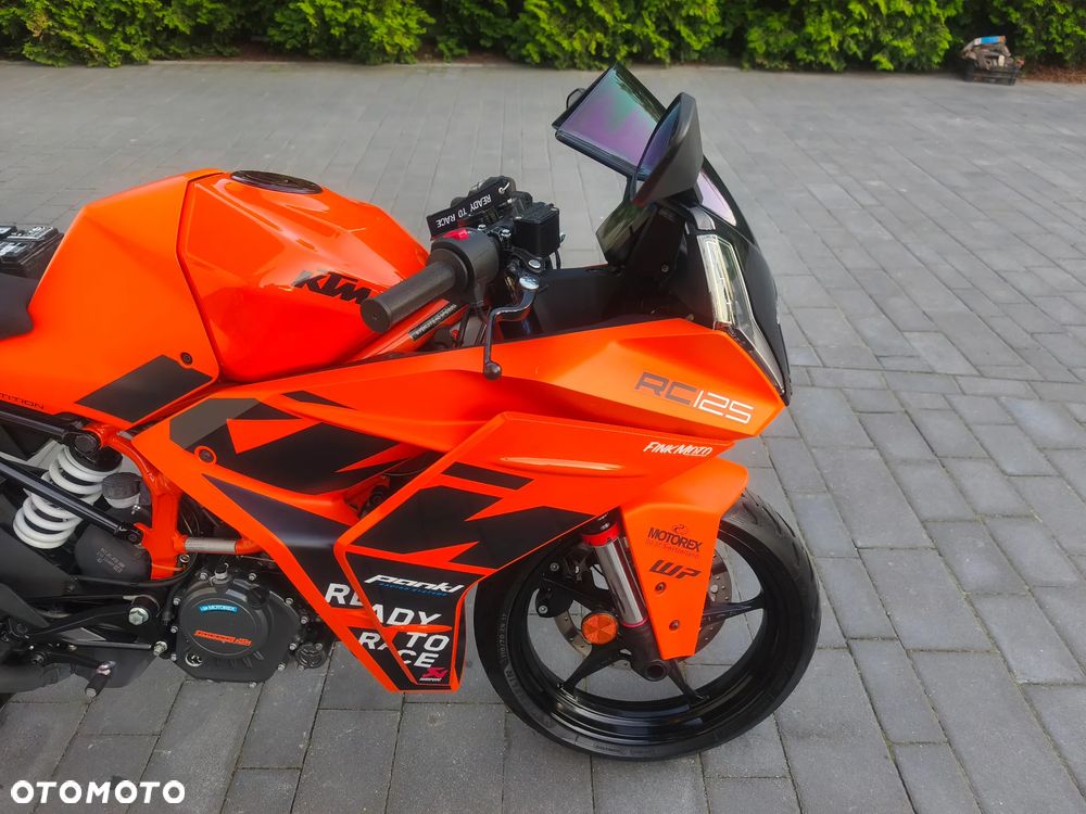 KTM RC 125 - 11