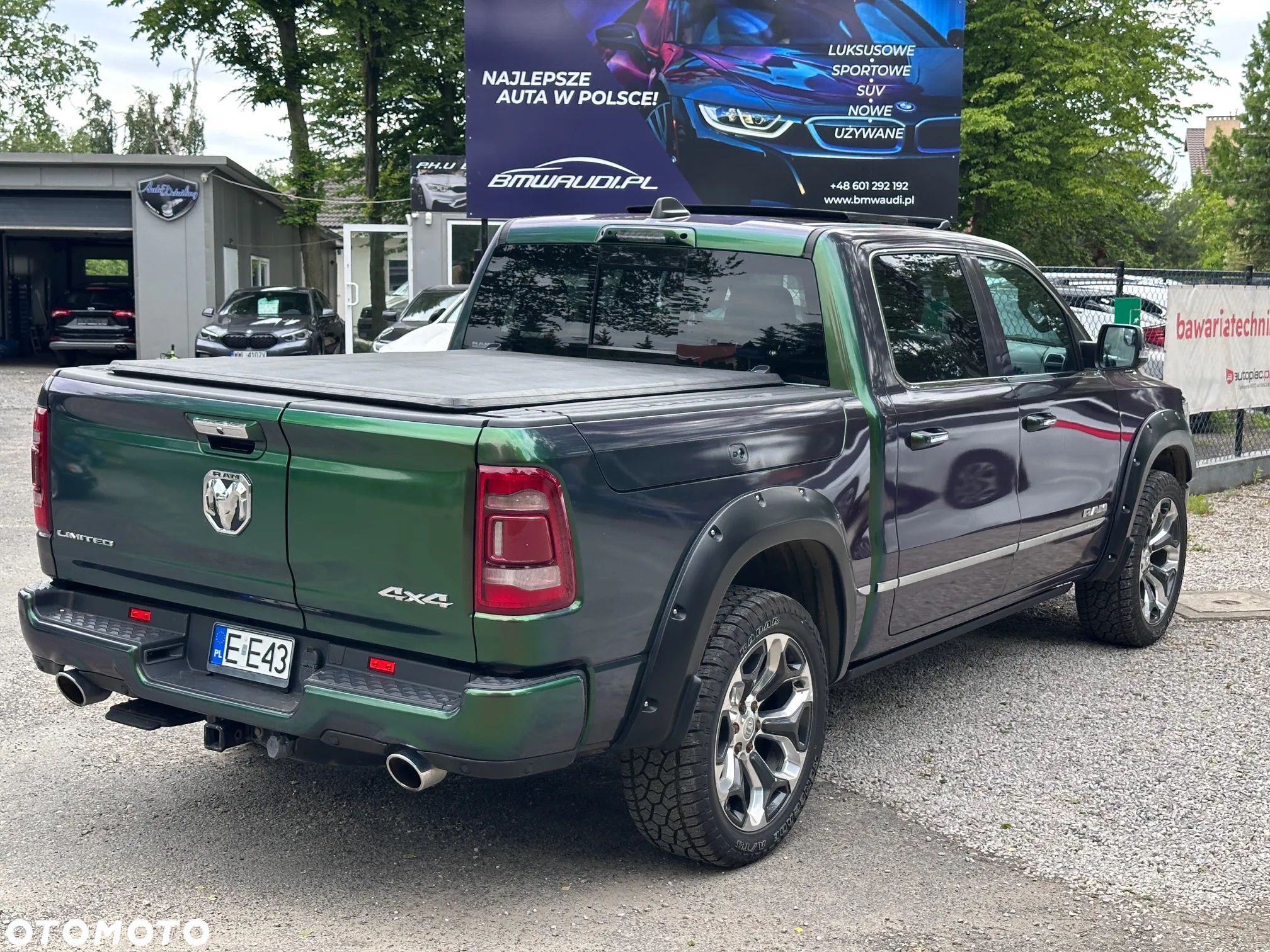 RAM 1500 5.7 Crew Cab Limited - 11