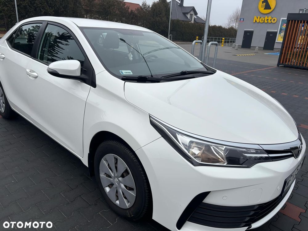 Toyota Corolla - 4