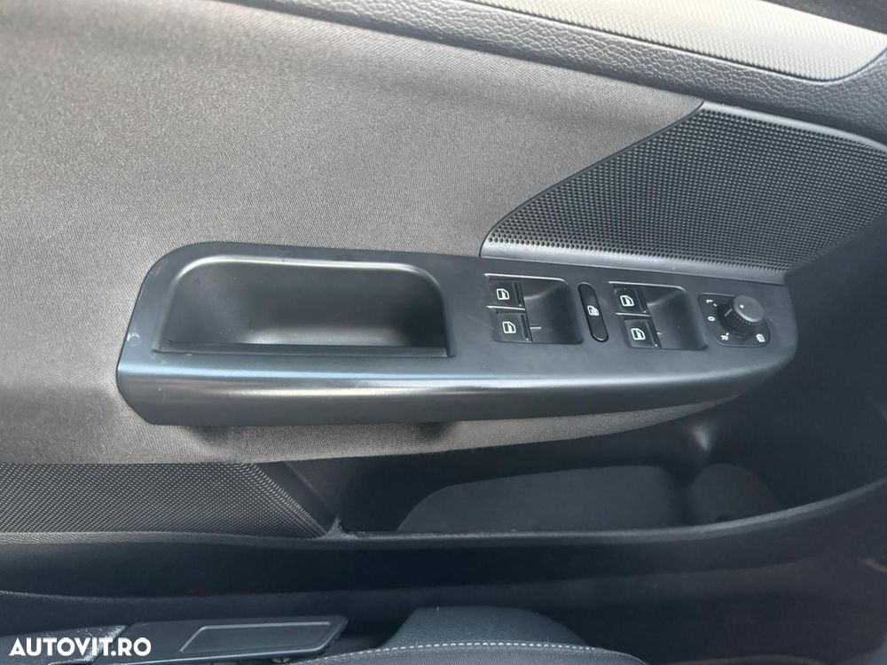 Volkswagen Golf 1.2 TSI MATCH - 10