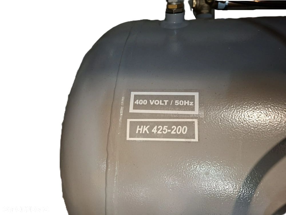 Kompresor dwutłokowy HK 425-200 Pro 10 bar 3 KM/2.2 kW 400V 400 l/min 200 l - 4
