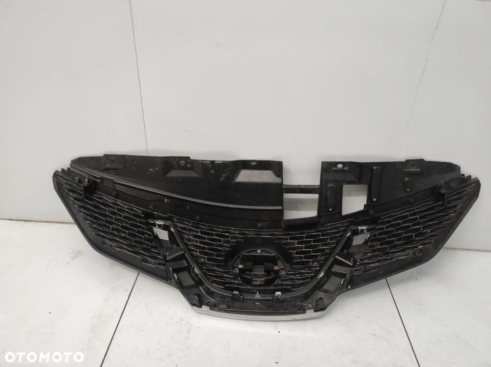 GRILL ATRAPA ZDERZAKA PRZÓD NISSAN QASHQAI J11 - 13