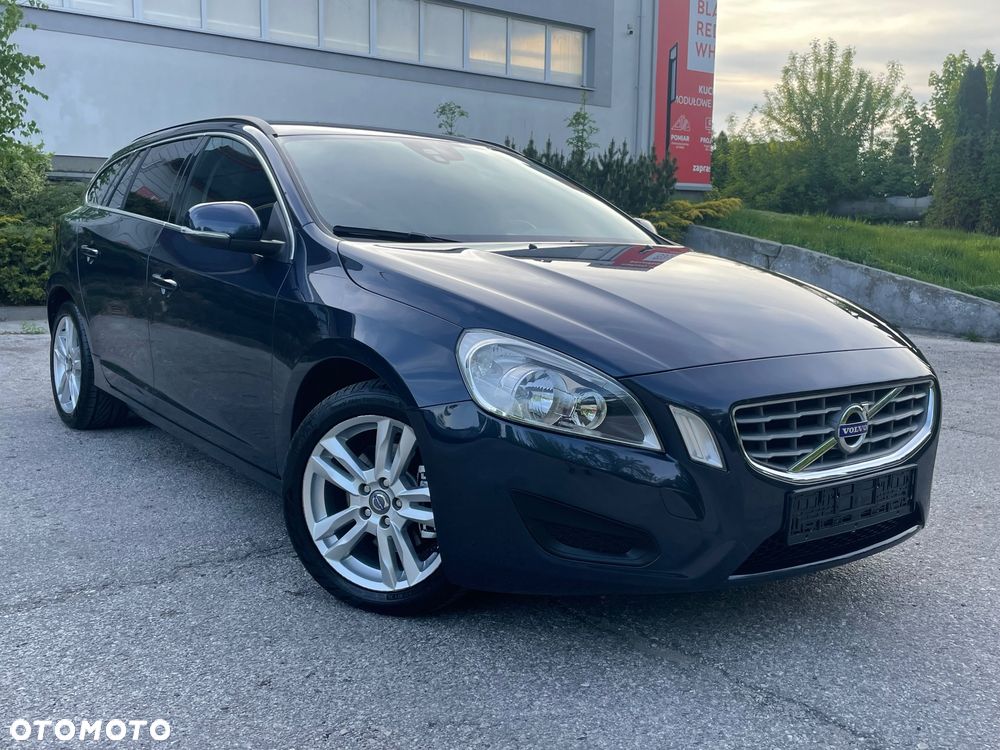 Volvo V60 T3 Kinetic - 3